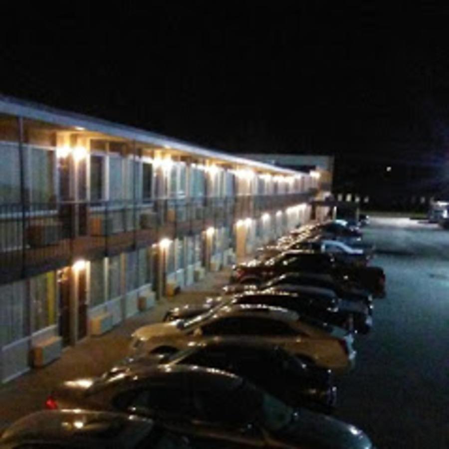 Regency Inn Fayetteville/Fort Bragg Exteriér fotografie